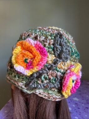 Crochet Multicolor Floral Beanie Hat - medium thick acrylic new
